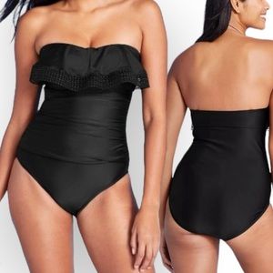 KONA SOL WOMEN'S STRAPLESS CROCHET FLOUNCE BANDEAU ONE PIECE SWIMSUIT MEDIUM